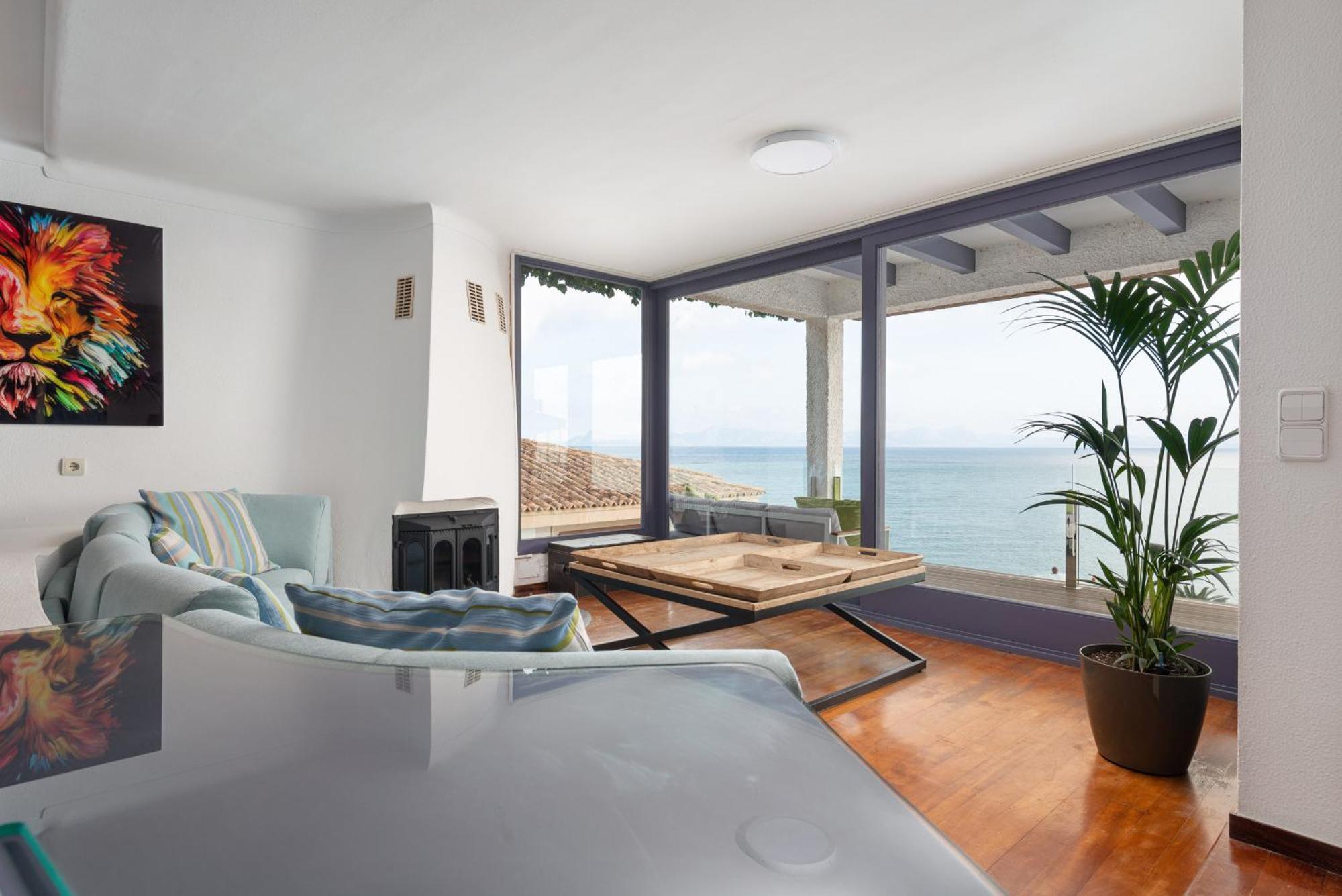 Villa President, Con Piscina Privada Alcanada